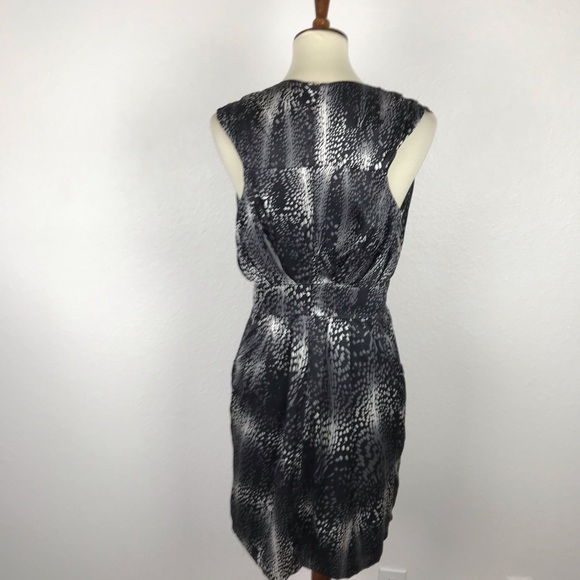 Kenneth Cole Silk Print Side Pockets Dress D679 - Picture 7 of 8